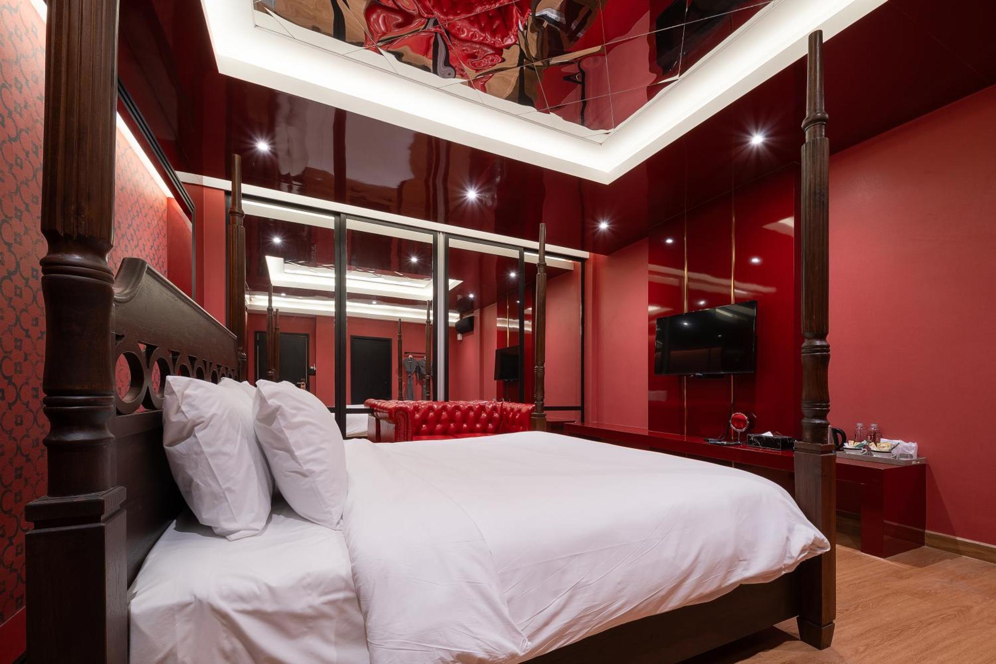 G Boutique Silom Hotel Bangkok Ngoại thất bức ảnh
